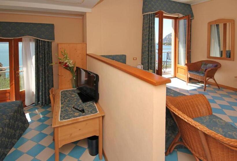 湖の見えるジュニアスイート, Locanda Ruscello Garnì