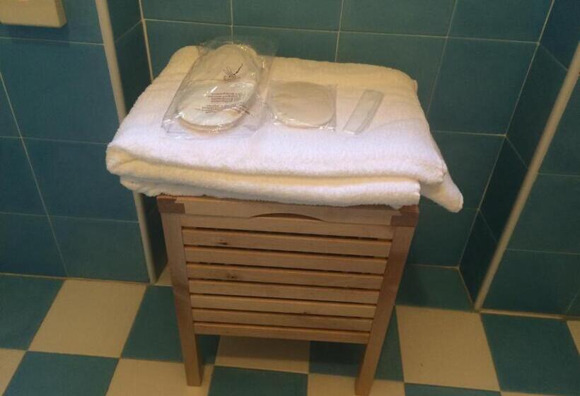 バルコニー付スタンダード４ベッドルーム, Locanda Ruscello Garnì