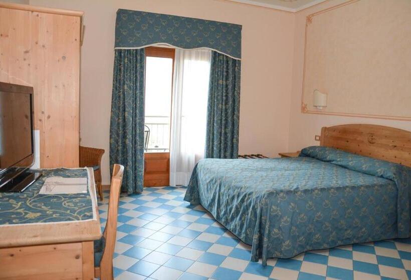 バルコニー付スタンダード４ベッドルーム, Locanda Ruscello Garnì