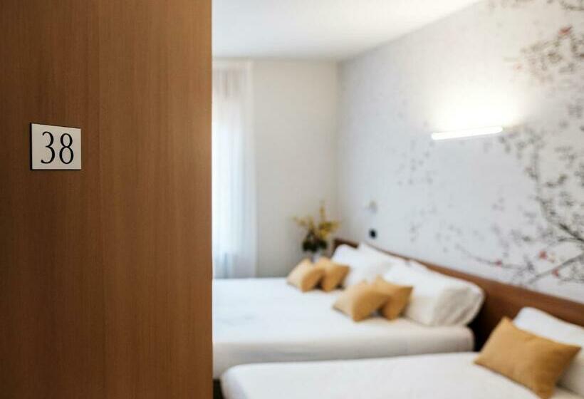 ４ベッドルームクラシックタイプ, Lory