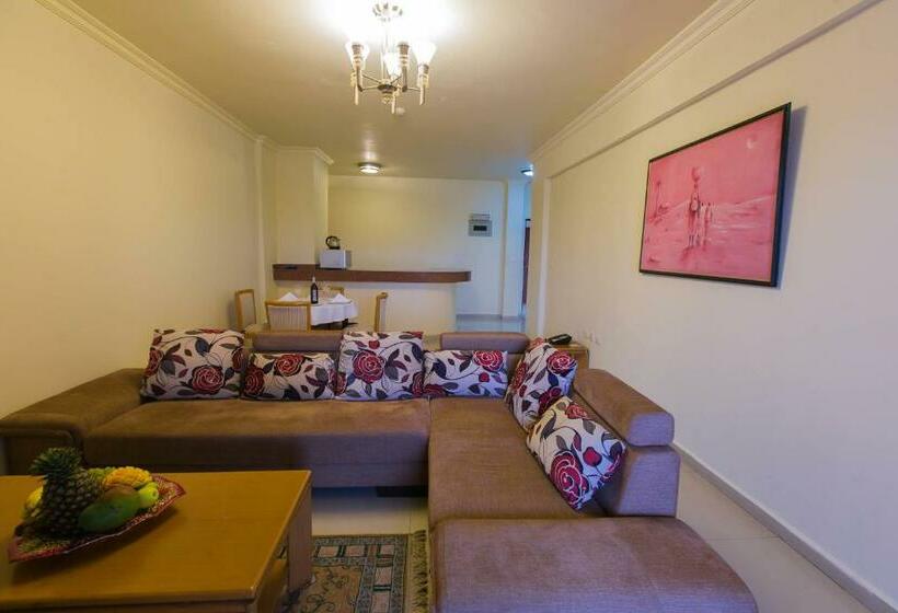 سوییت اجرایی, Maroko Bayshore Suites