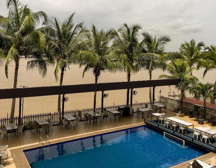 سوییت اجرایی, Maroko Bayshore Suites