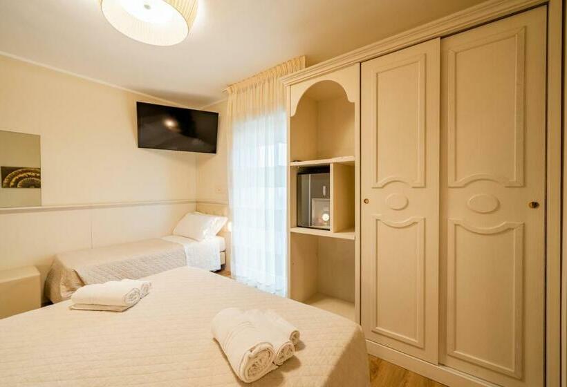 Triple Room Sea View, Orchidea