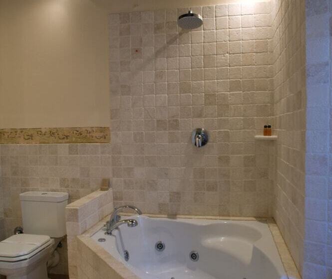 غرفة قياسية مزوَّدة بجاكوزي, Palazzo Brandano