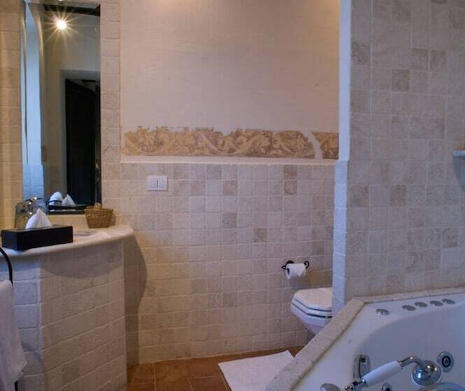 جناح عائلي, Palazzo Brandano