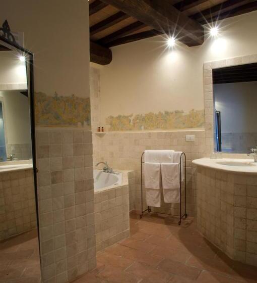 جناح مزود بجاكوزى, Palazzo Brandano