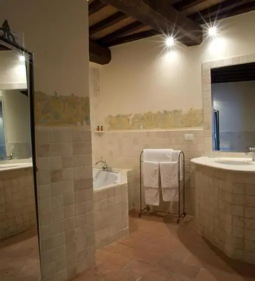 Sviitti Poreallas, Palazzo Brandano