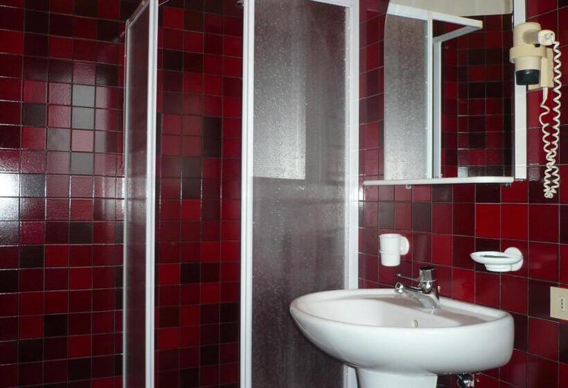 컴포트 룸, Ristorante Dotto