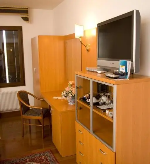 Deluxe-huone, Ristorante Dotto