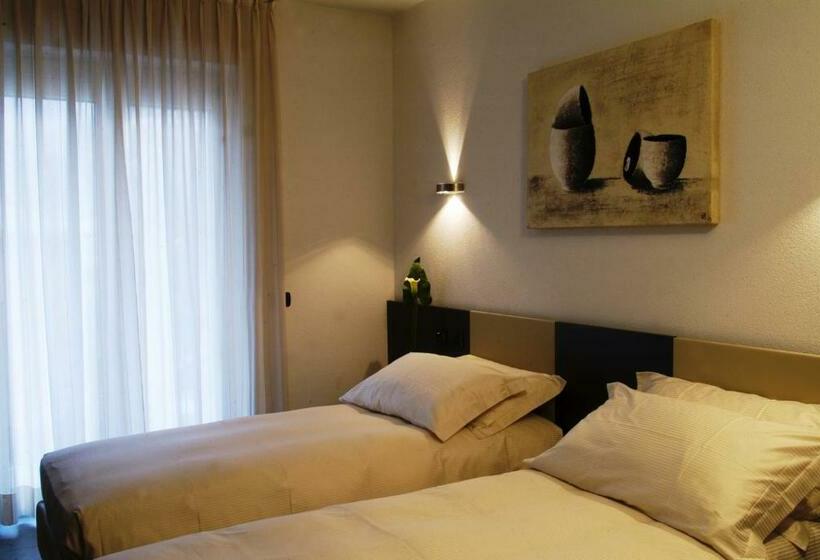 标准间, San Lorenzo Chiavenna