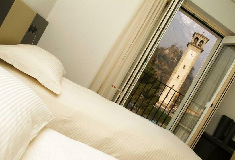 标准间, San Lorenzo Chiavenna