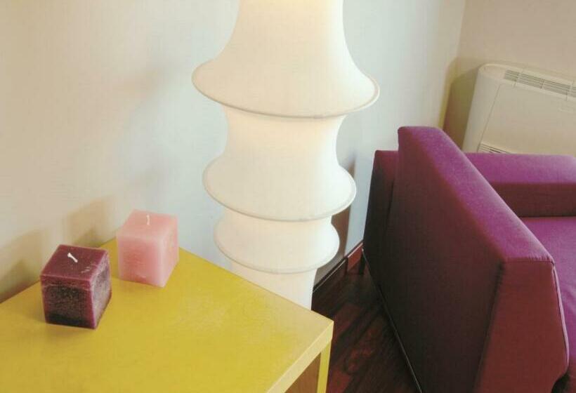 جناح جونيور مزوَّد بتراس, San Lorenzo Si Alberga