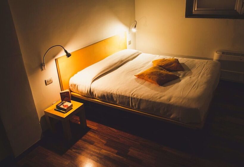 جناح جونيور, San Lorenzo Si Alberga