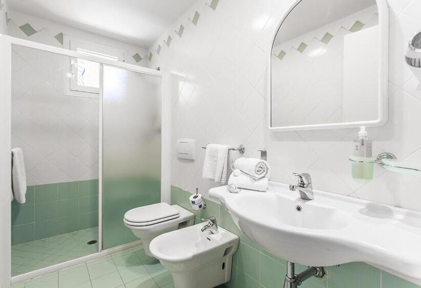 חדר סטודיו סטנדרד, Sport & Residenza