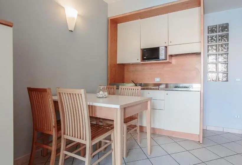 استودیوی استاندارد, Sport & Residenza