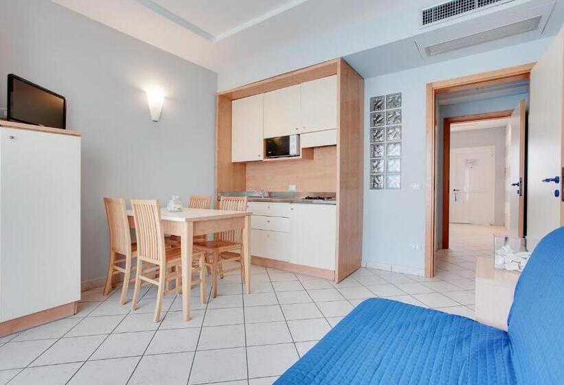 דירת חדר, Sport & Residenza