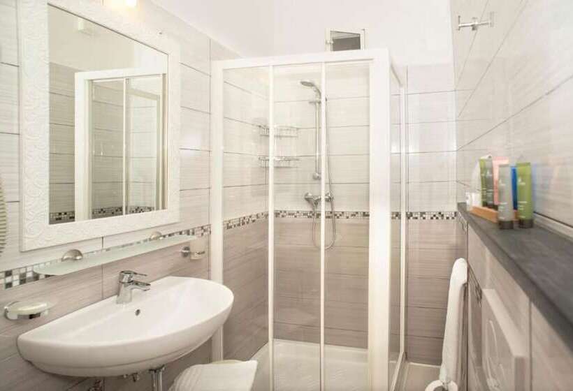 اتاق استاندارد, Stella Della Marina