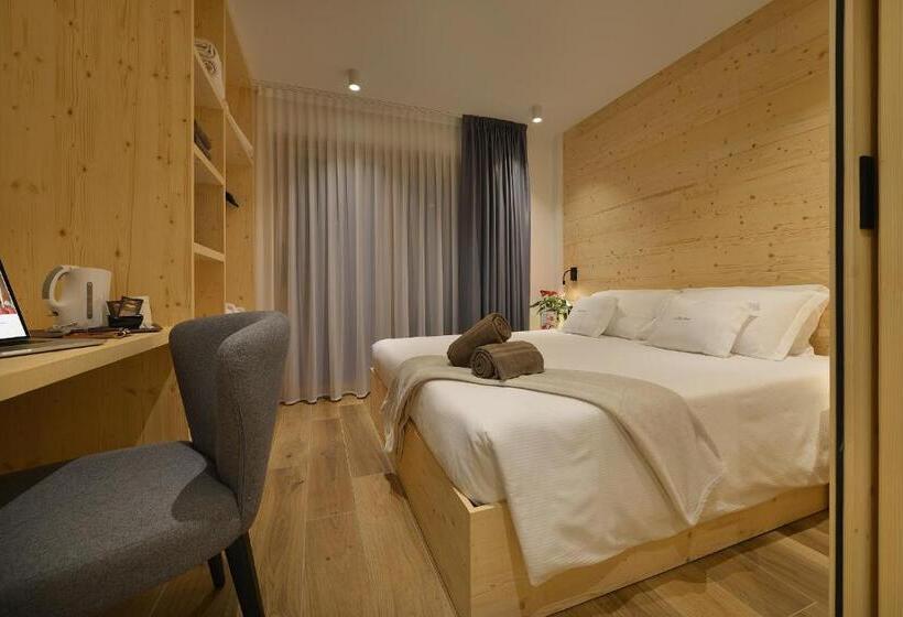 سوئیت با بالکن, Valtellina