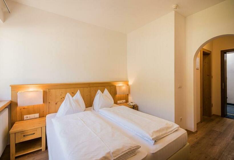 Номер Стандарт, Waldheim