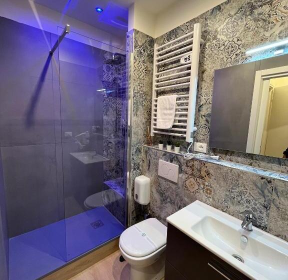 חדר סטנדרט לשלושה, La Suite Rooms & Apartments