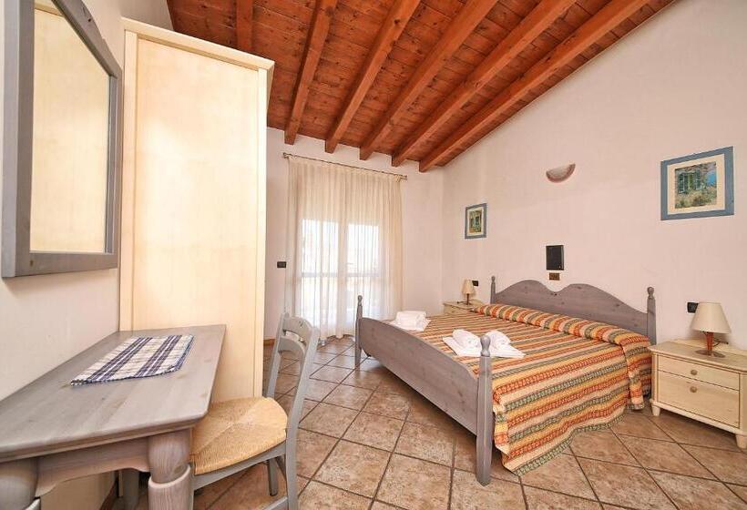 2 Bedroom Family Apartment, Residence Casa Gardola, Gtsgroup