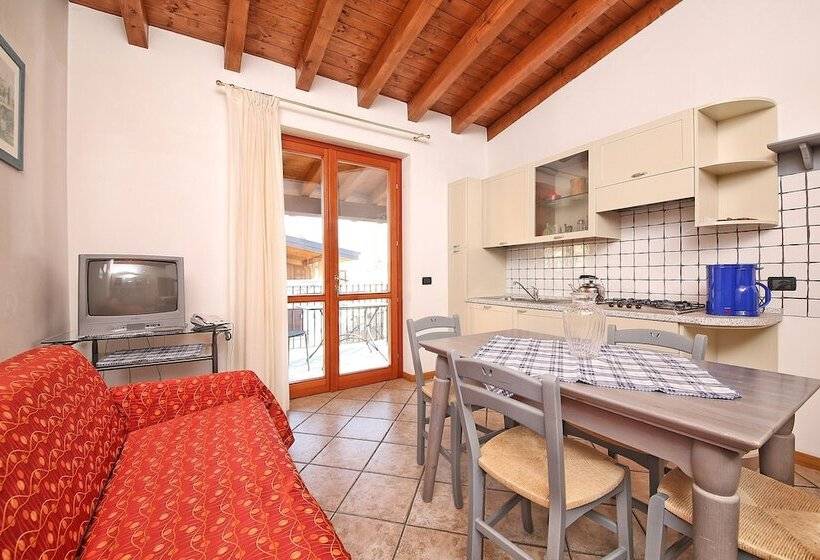 2 Bedroom Family Apartment, Residence Casa Gardola, Gtsgroup