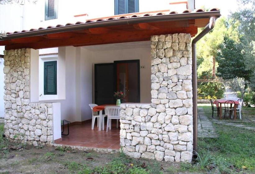 آپارتمان 1 خوابه با چشم‌انداز دریا, Residence Gli Stingi