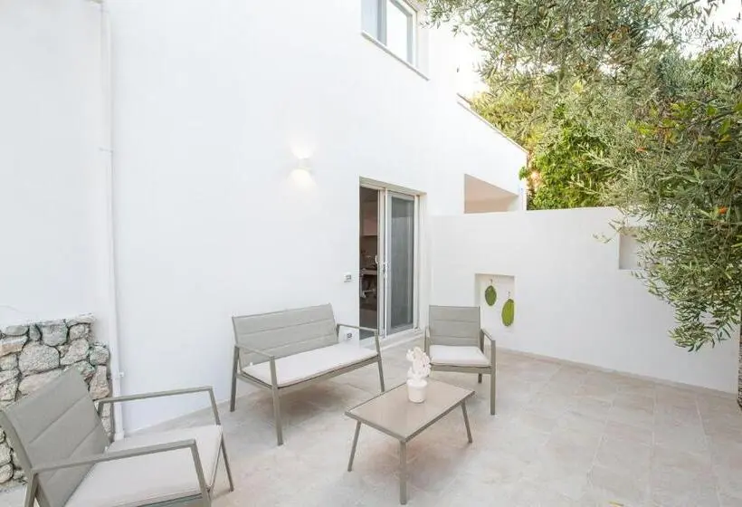 سوییت جونیور, Residence Gli Stingi