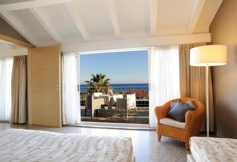 Апартаменты Пентхаус 2 Спальни, Residence Oliveto