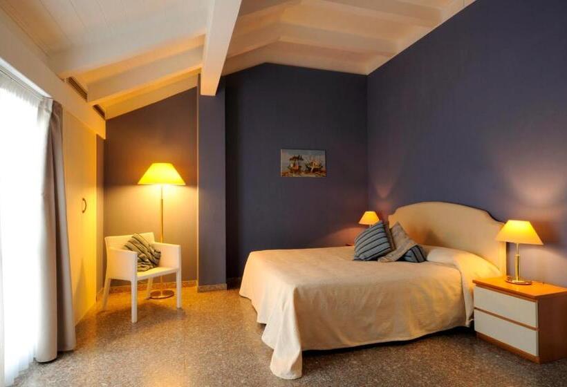 דירת פנטהאוז 2 חדרי שינה, Residence Oliveto