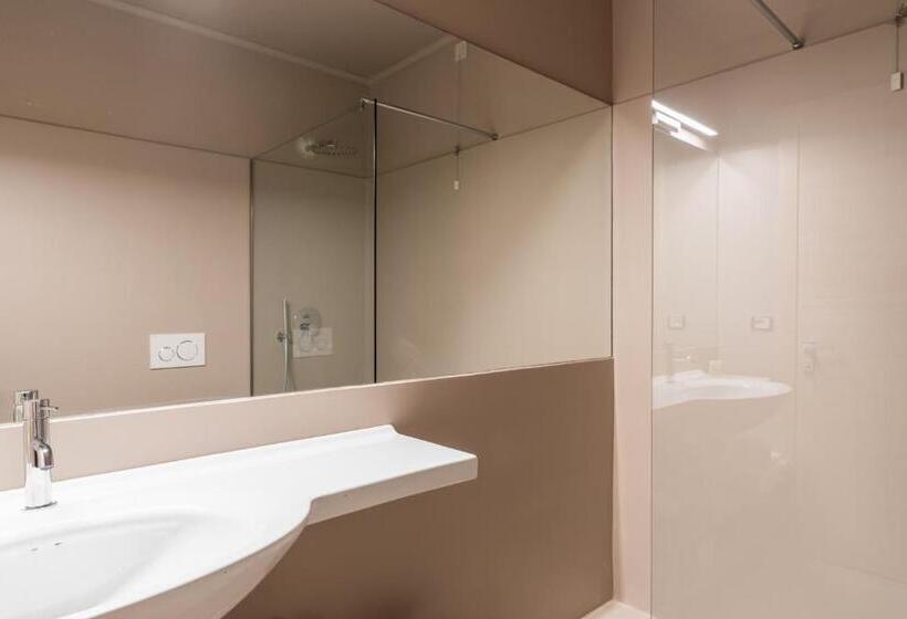 דירת חדר נוף לבריכה, Residence Oliveto