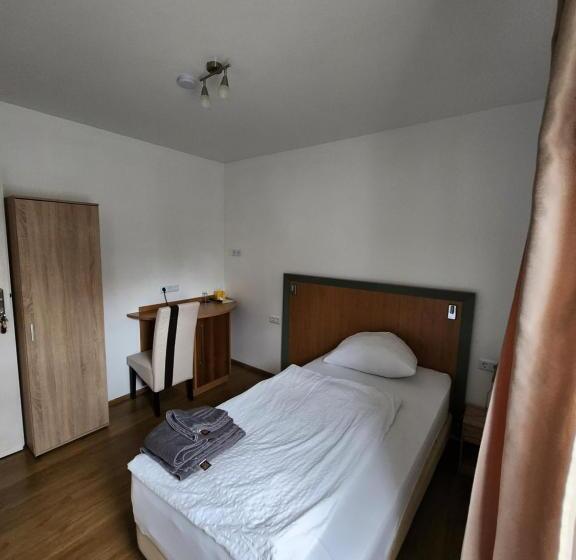 غرفة قياسية فردية, Pension Seevetal