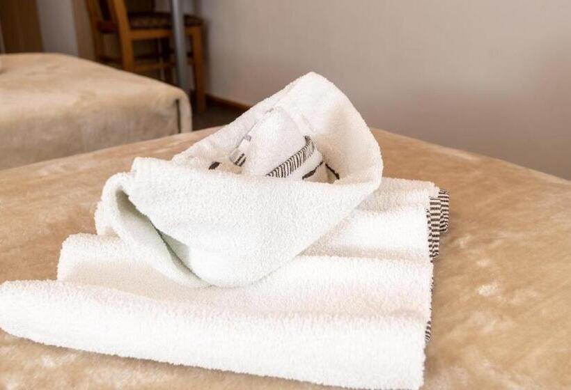 Triple Room Sea View, Ami M