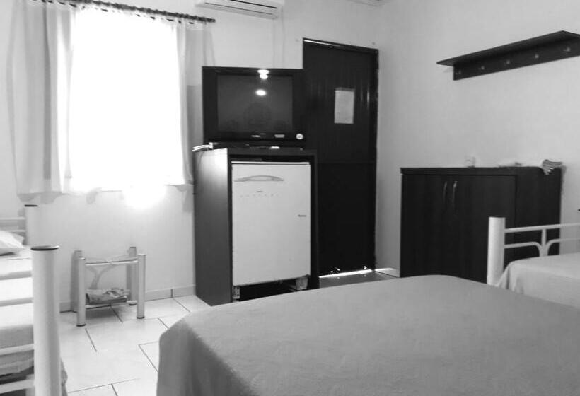 חדר סופריור, Rizzi