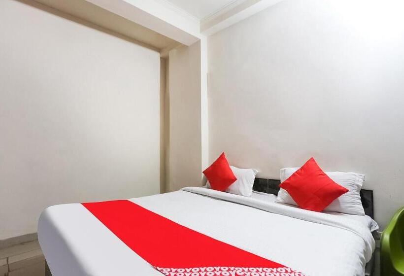 Quarto Triplo Clássico, Oyo 30615 Hotel Rock Inn