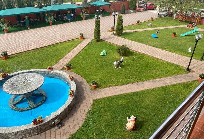 バルコニー付きスタンダードトリプルルーム, Pensiunea Viitorul