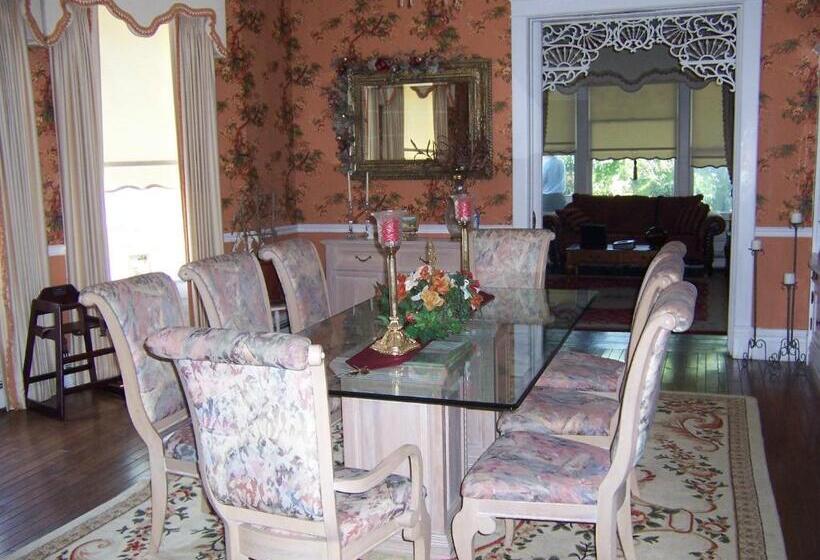 Люкс Кровать Кинг, Jasones B&b And Restaurant