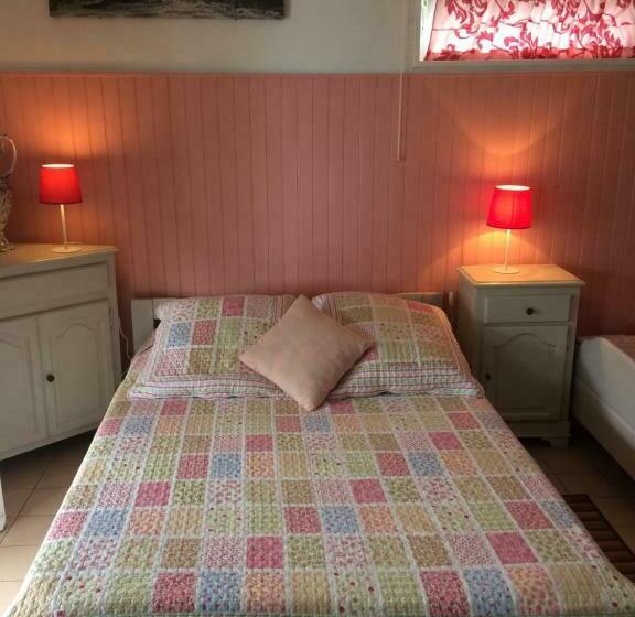 اتاق استاندارد سه نفره, Chez Mamie