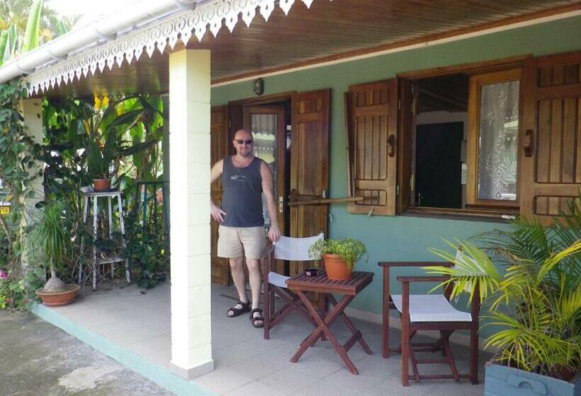 اتاق استاندارد سه نفره, Chez Mamie