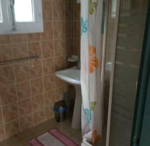 اتاق استاندارد سه نفره, Chez Mamie