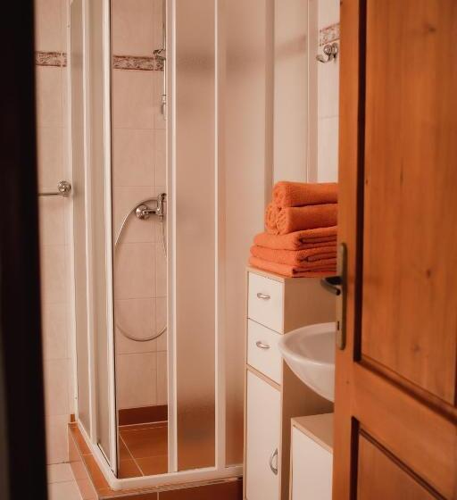 스탠다드 트리플 룸, Penzion Harmonia