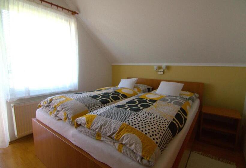 스탠다드 발코니 룸, Penzion Harmonia