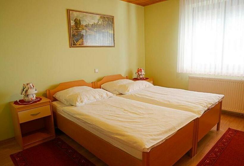 اتاق استاندارد, Bed And Breakfast Valjavec