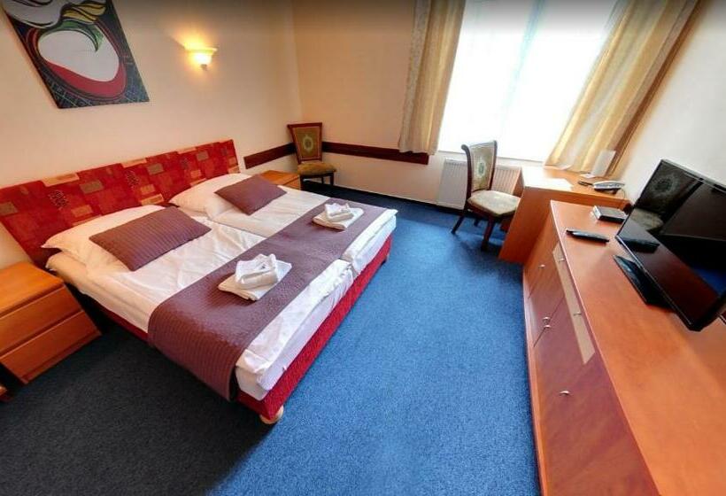 اتاق استاندارد, Garni Hotel Tatramonti