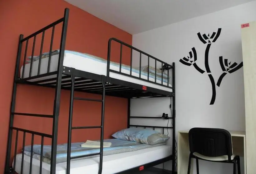 تختخواب در اتاق مشترک, Hostel Velenje