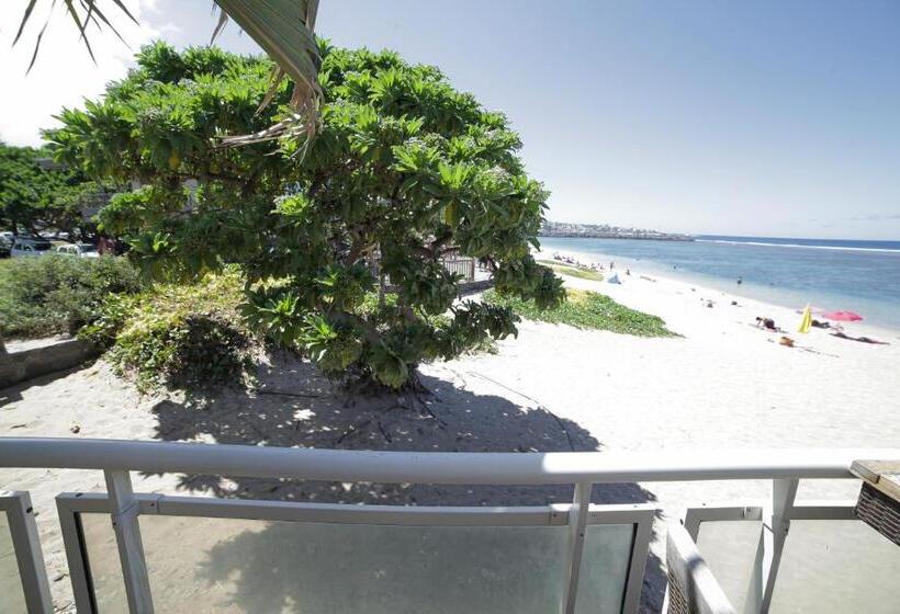 اتاق استاندارد با بالکن و چشم‌انداز دریا, Alize Plage