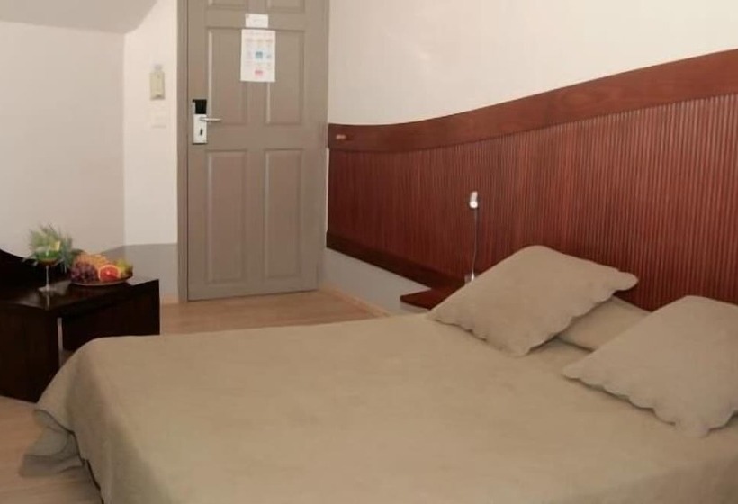 اتاق استاندارد با چشم‌انداز دریا, Alize Plage