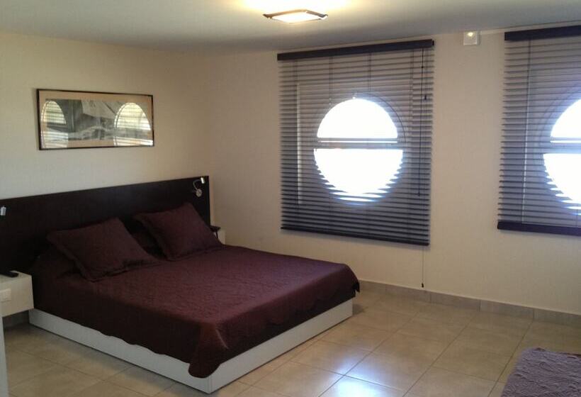 Triple Room Sea View, Alize Plage