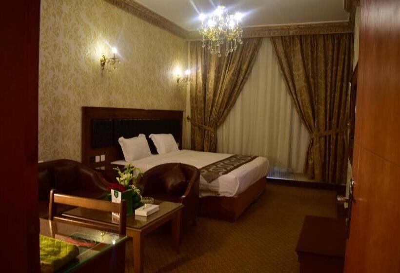 豪华两卧套房, Canary Beach