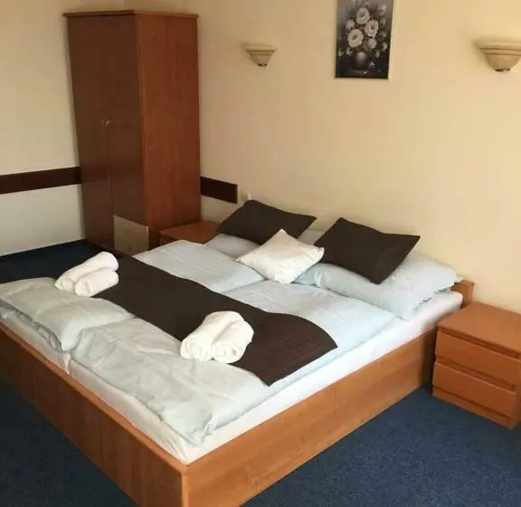 اتاق استاندارد, Garni Hotel Tatramonti